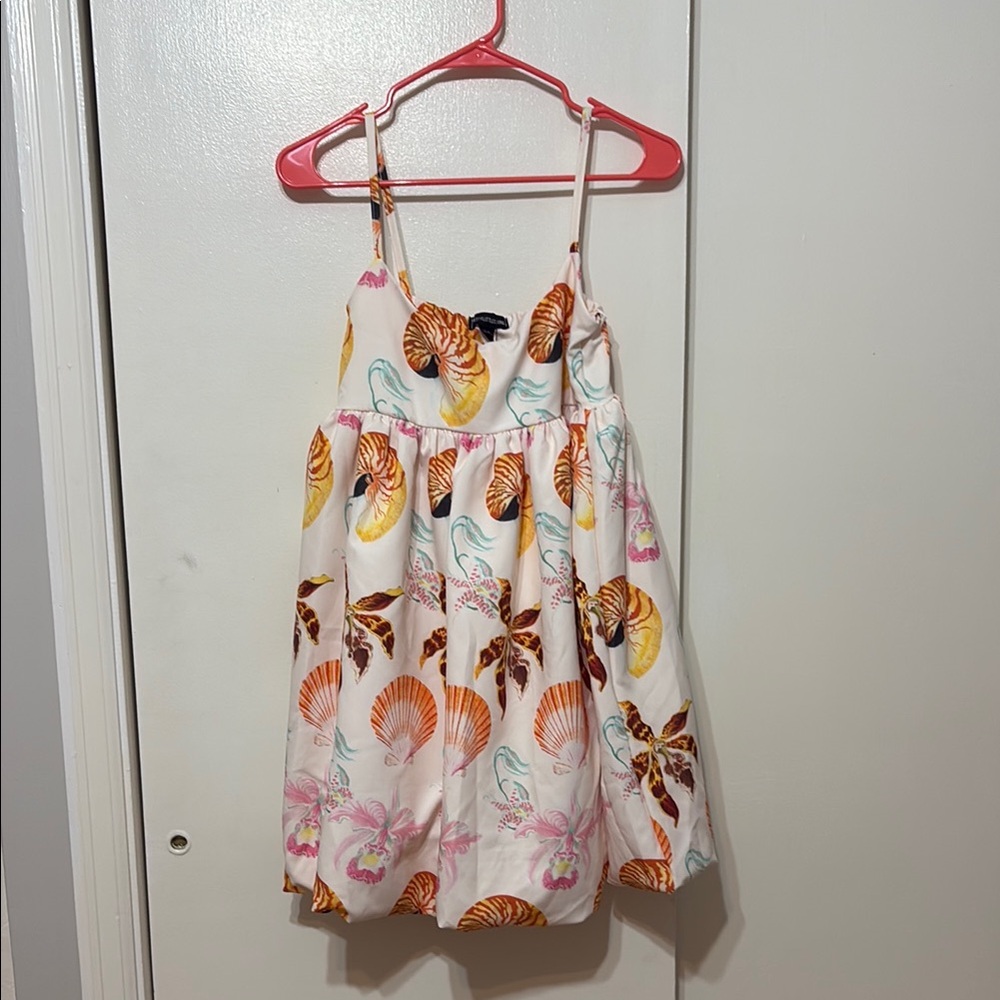 NWT PrettyLittle Thing Colorful Seashell Print dress sz s